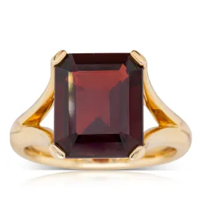 14ct Yellow Gold Garnet Verona Ring