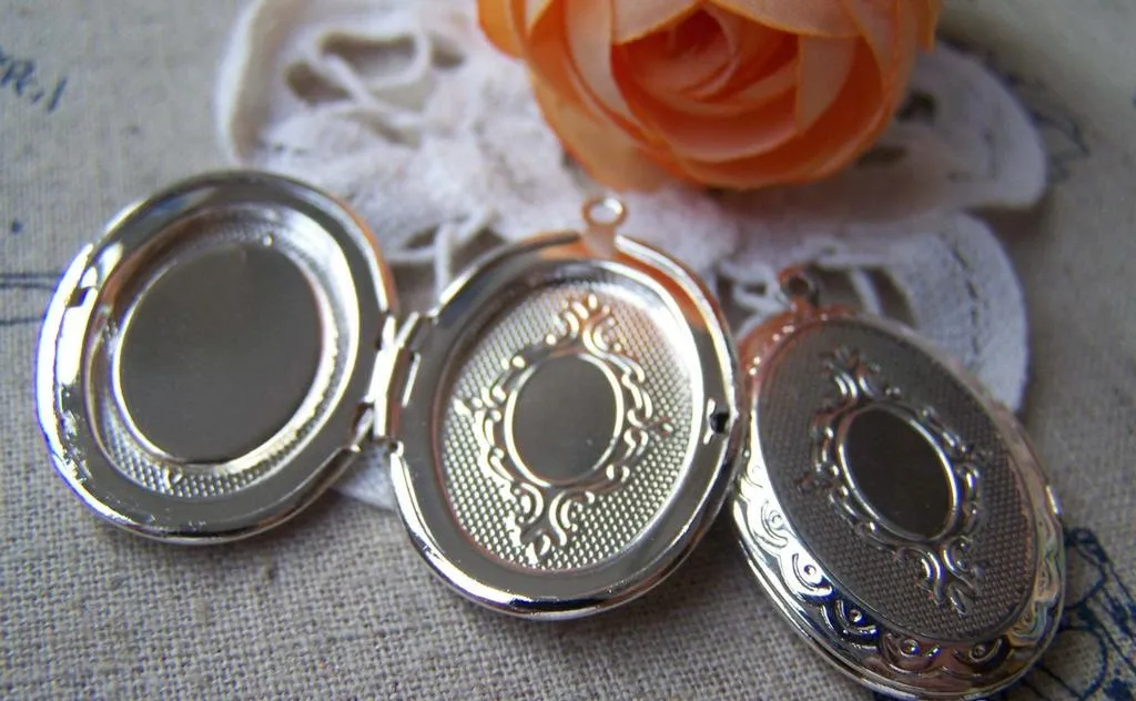 4 pcs of Silver Tone Brass Cross Oval Flat Photo Locket A3553