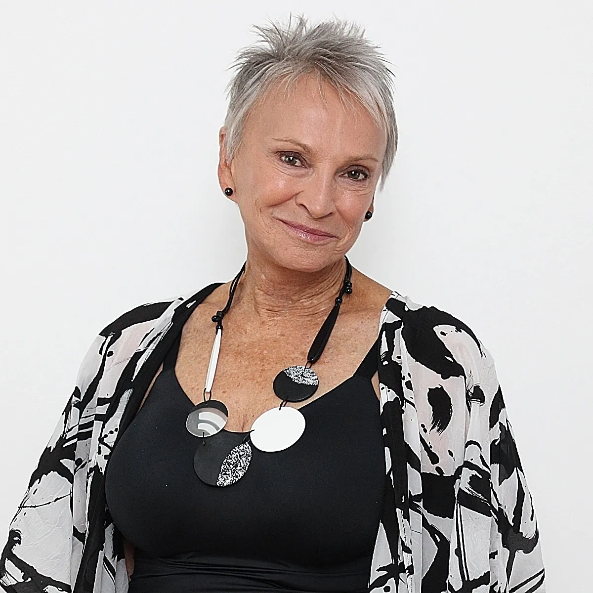 Black and White Eliana Resin Necklace