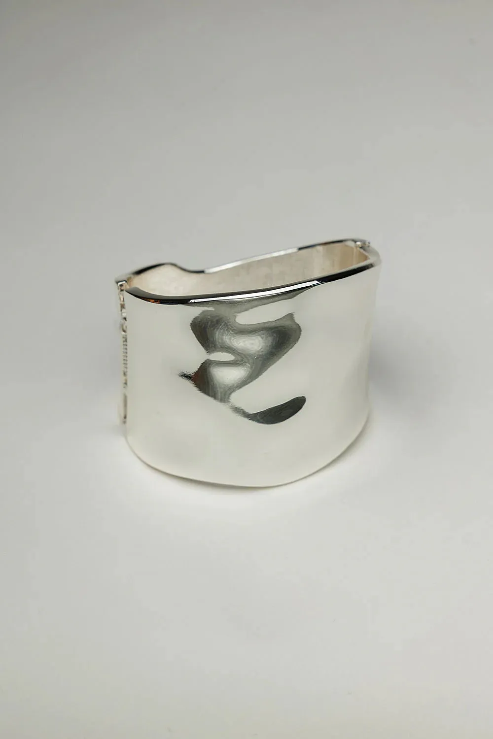 BOW 19 - Bold Bracelet - Silver