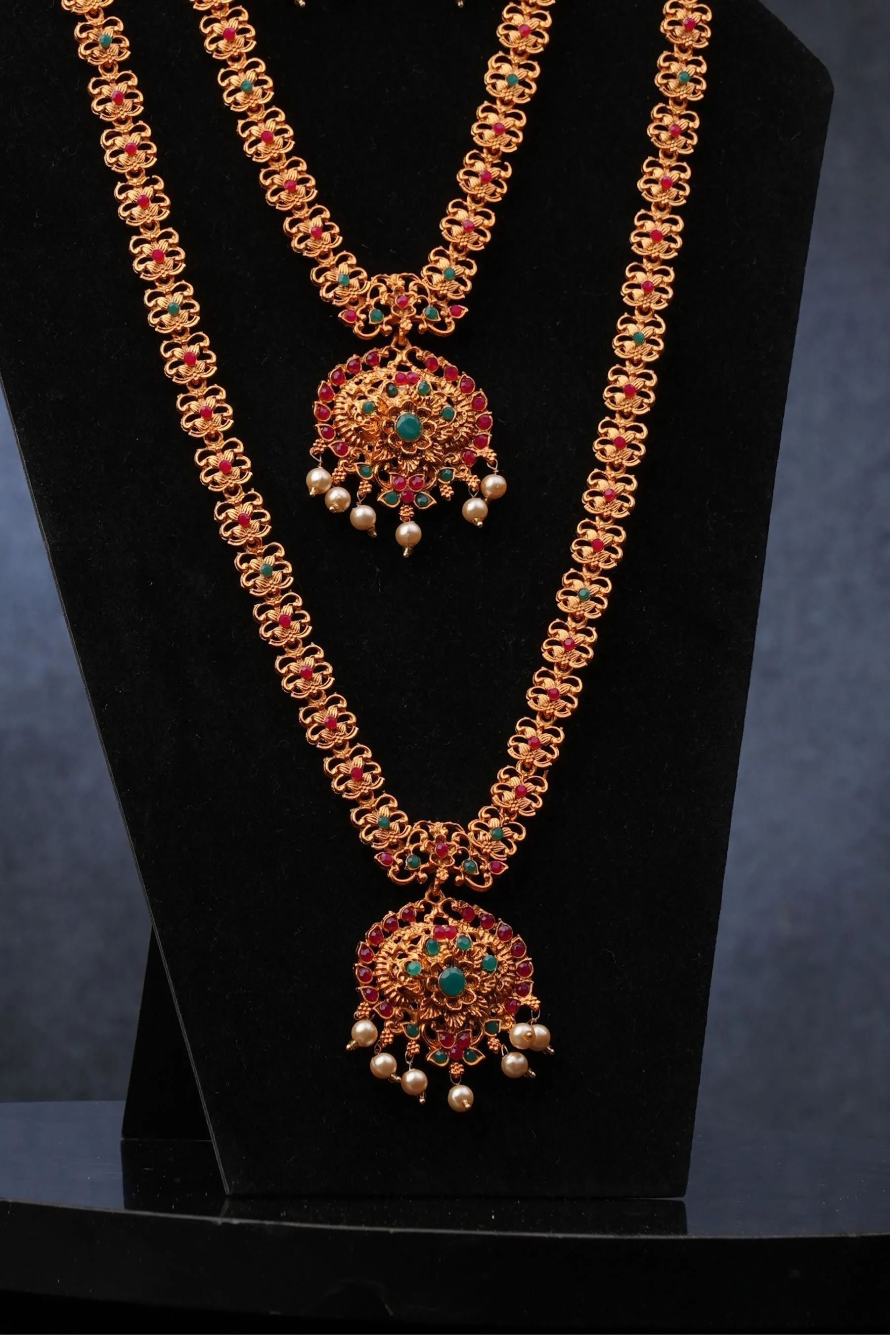 Chic Simplicity: Matte Finish Necklace & Earrings - JCSFashions