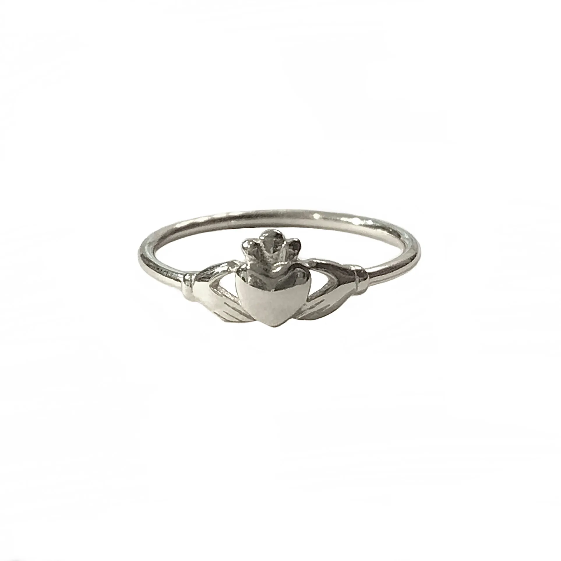 Claddagh II Tiny Ring