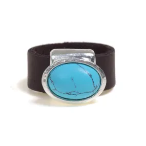 Eye Catching oval Turquoise ring