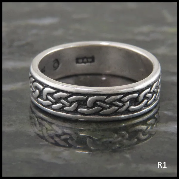 Josephine's Knot Band in Silver