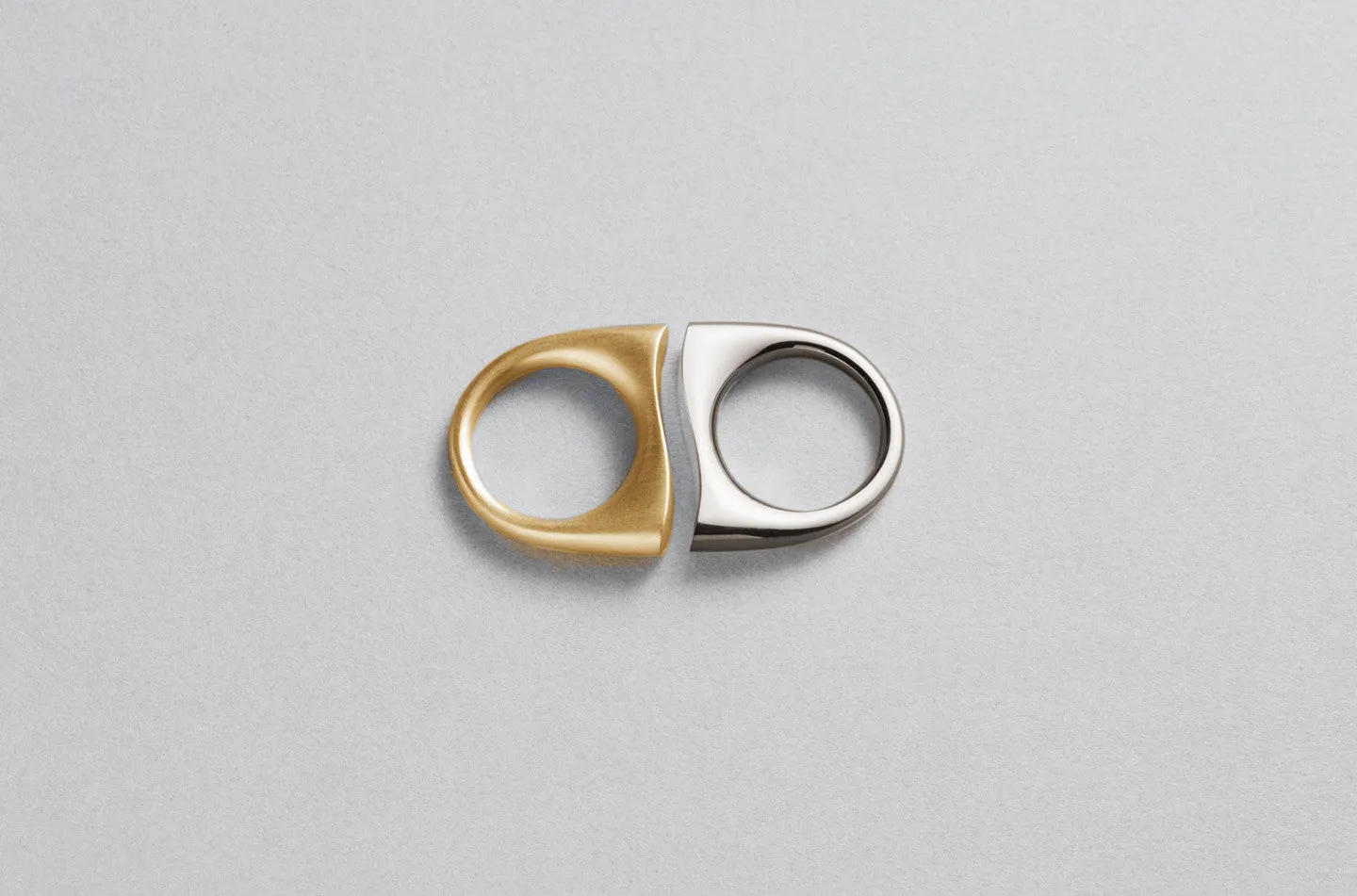 Love Distance Ring | 18K Yellow Gold and 18K White Gold