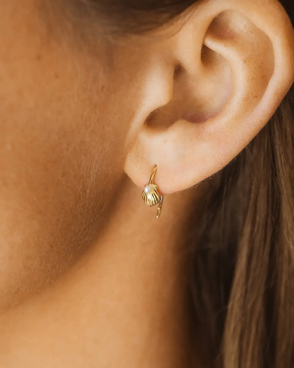 Marjorie Pearl Shell Threader Earrings