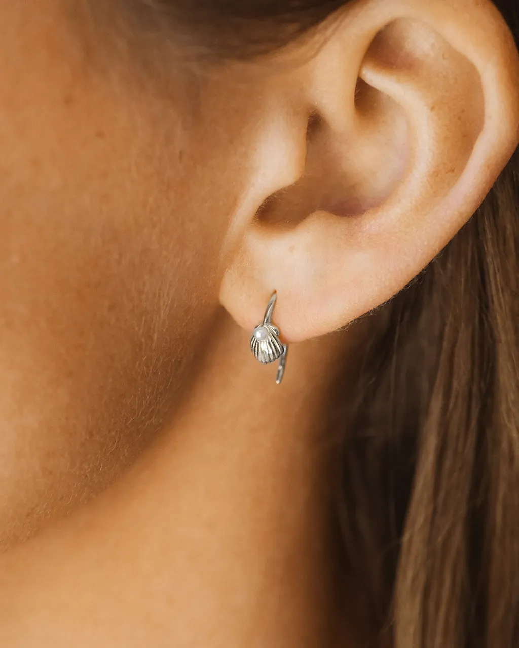Marjorie Pearl Shell Threader Earrings