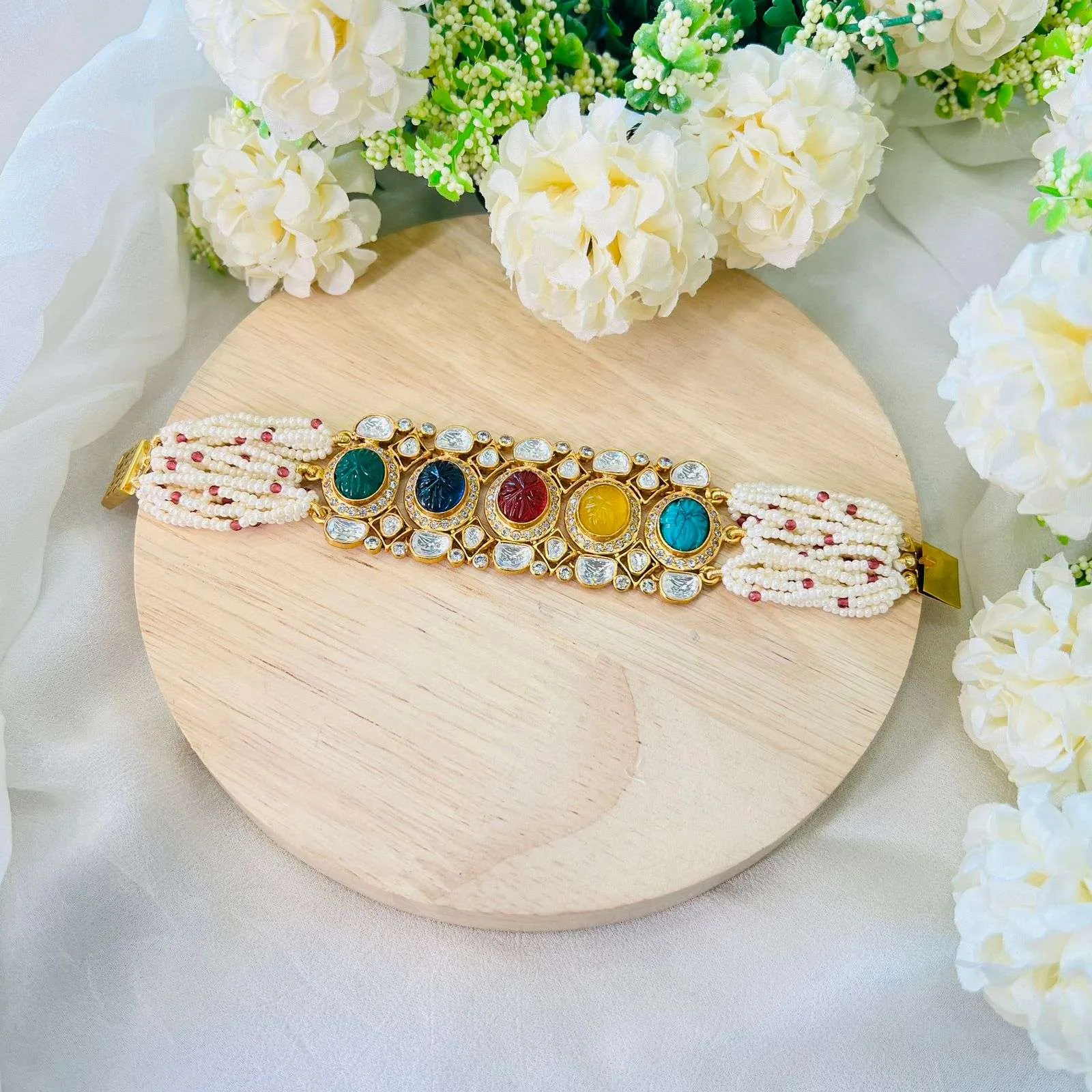 Nayaab Navratn Polki bracelet